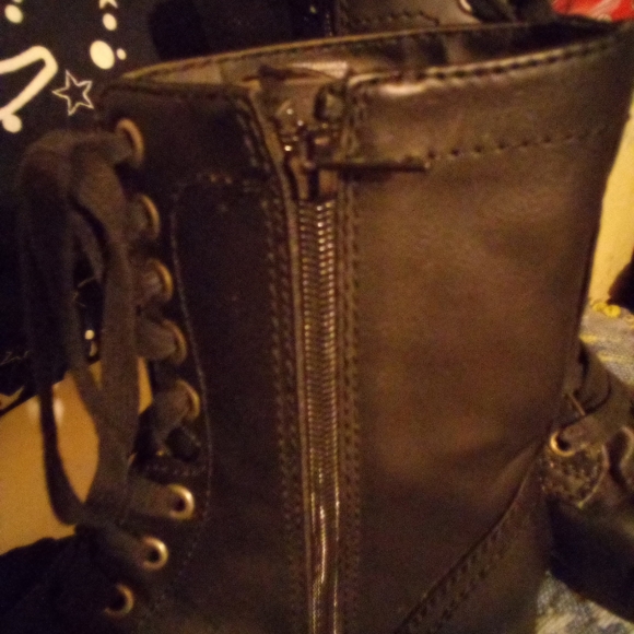 Time and TRU Black Boots - Picture 2 of 3